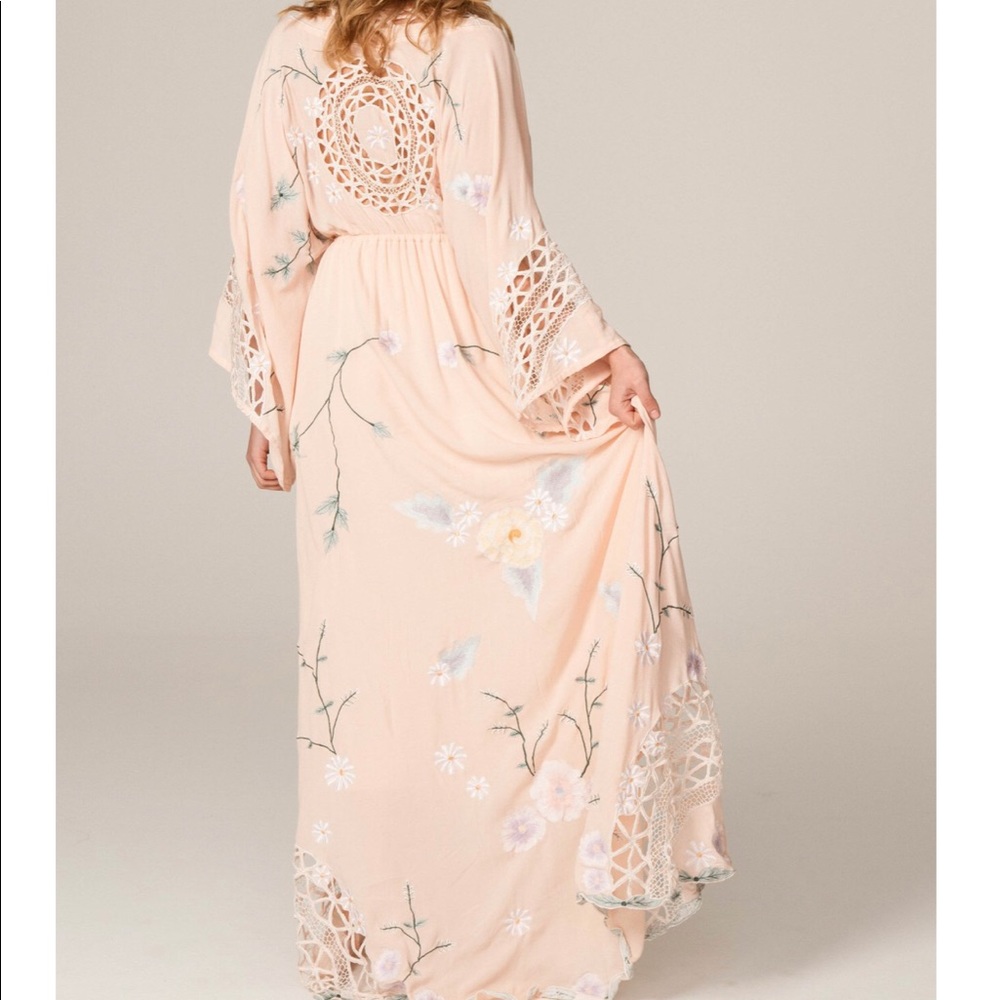 I Am Lola Embroidered Maxi Dress - fillyboo